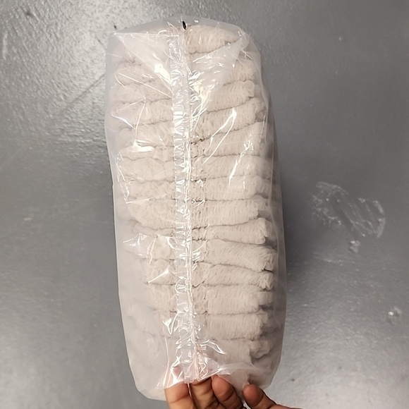 Depend Women's  Fresh Protection Advanced Ultimate Absorbency 32 x count, sz XL - Picture 4 of 4